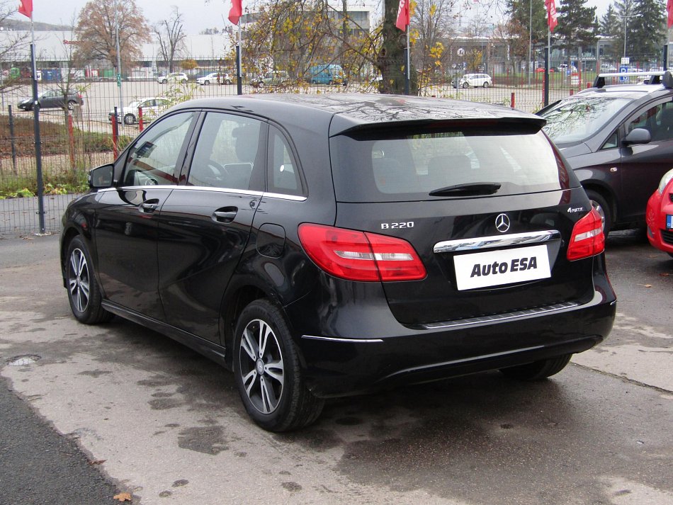 Mercedes-Benz Třída B 2.0i 