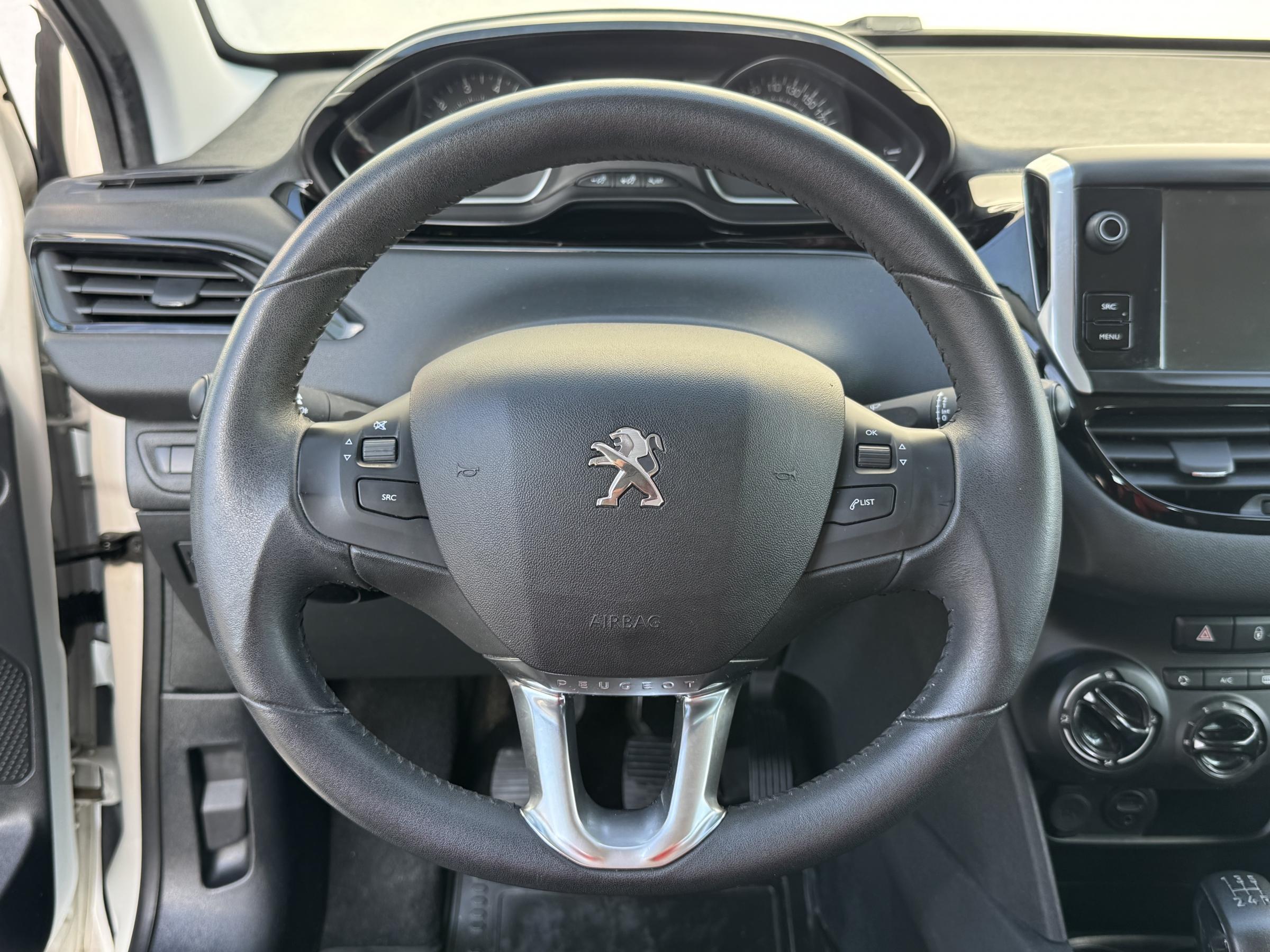 Peugeot 208, 2016 - pohled č. 14