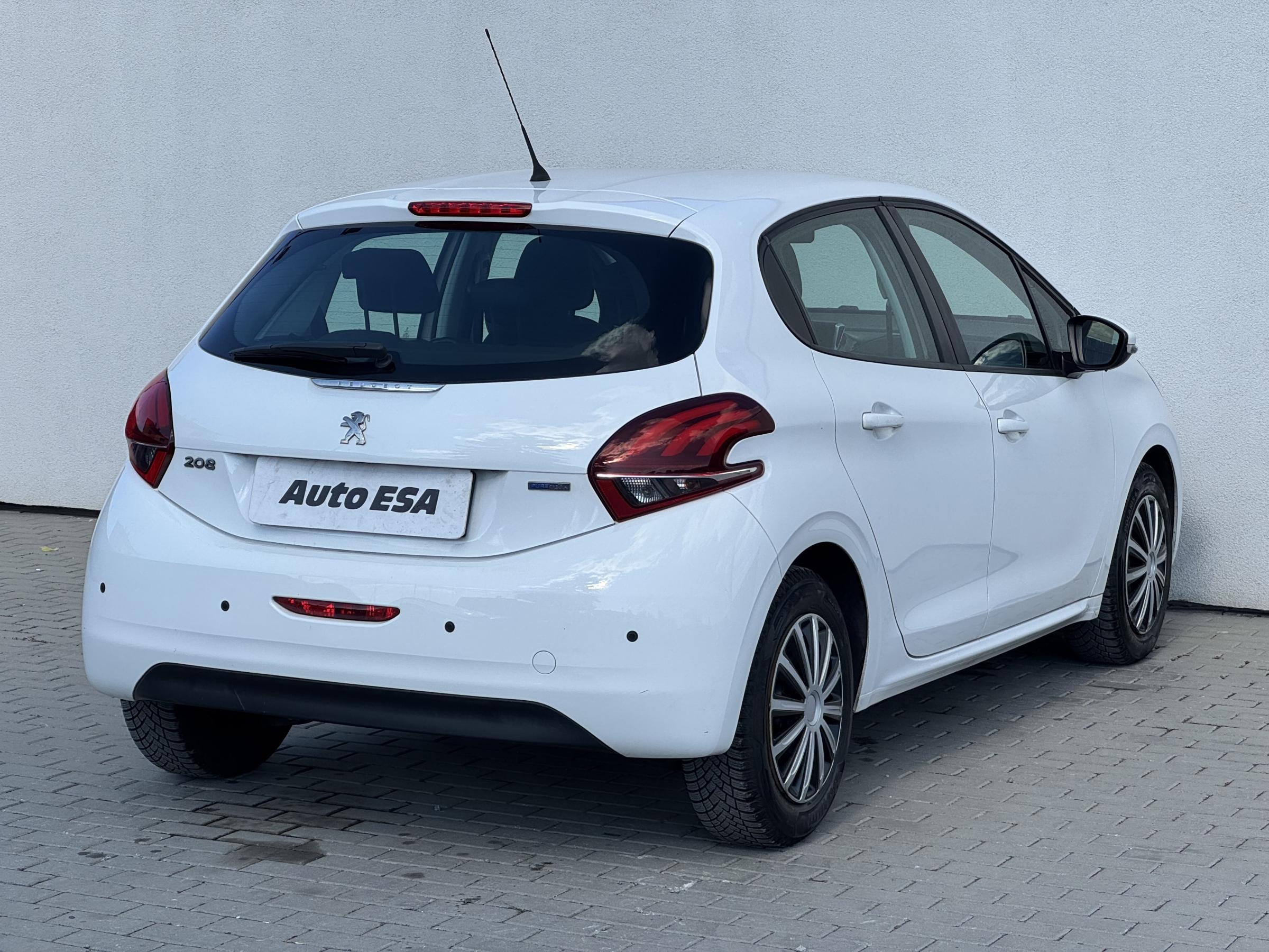 Peugeot 208, 2016 - pohled č. 4