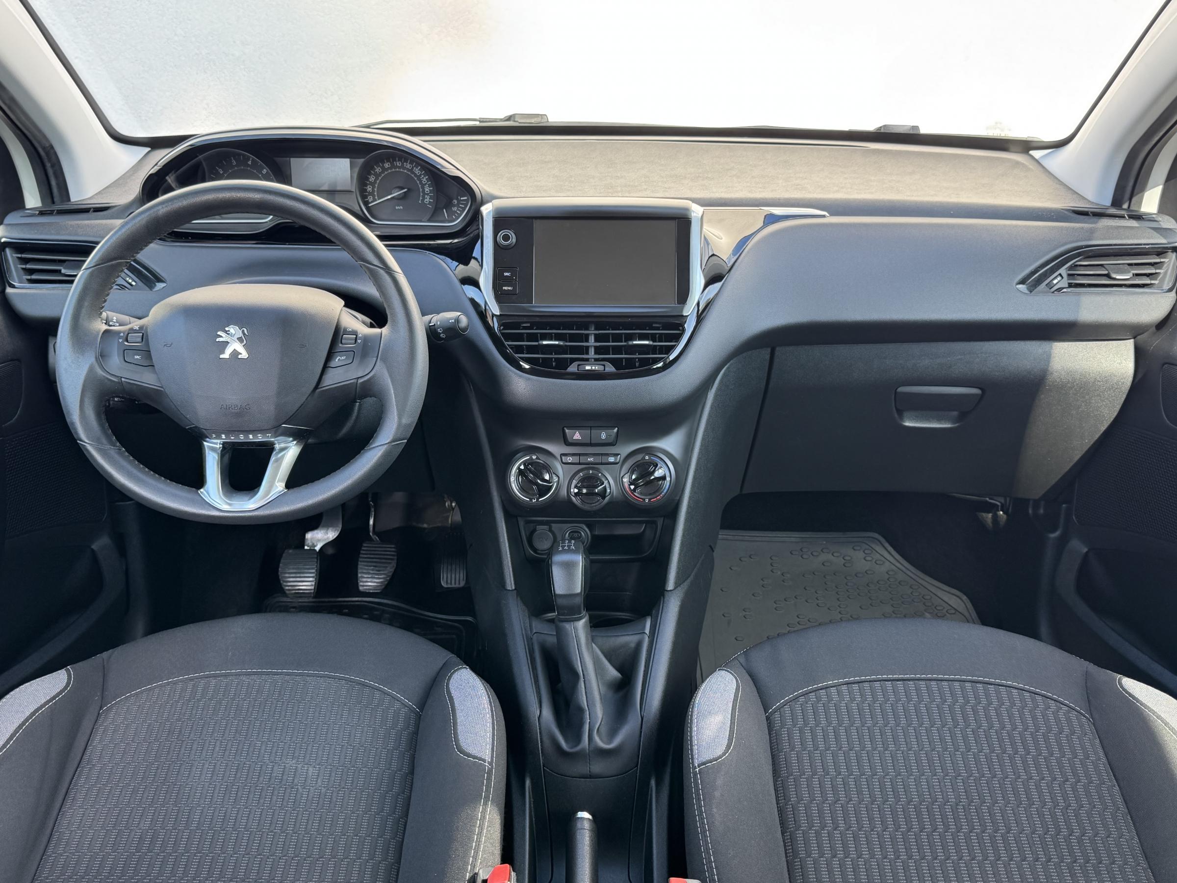 Peugeot 208, 2016 - pohled č. 8