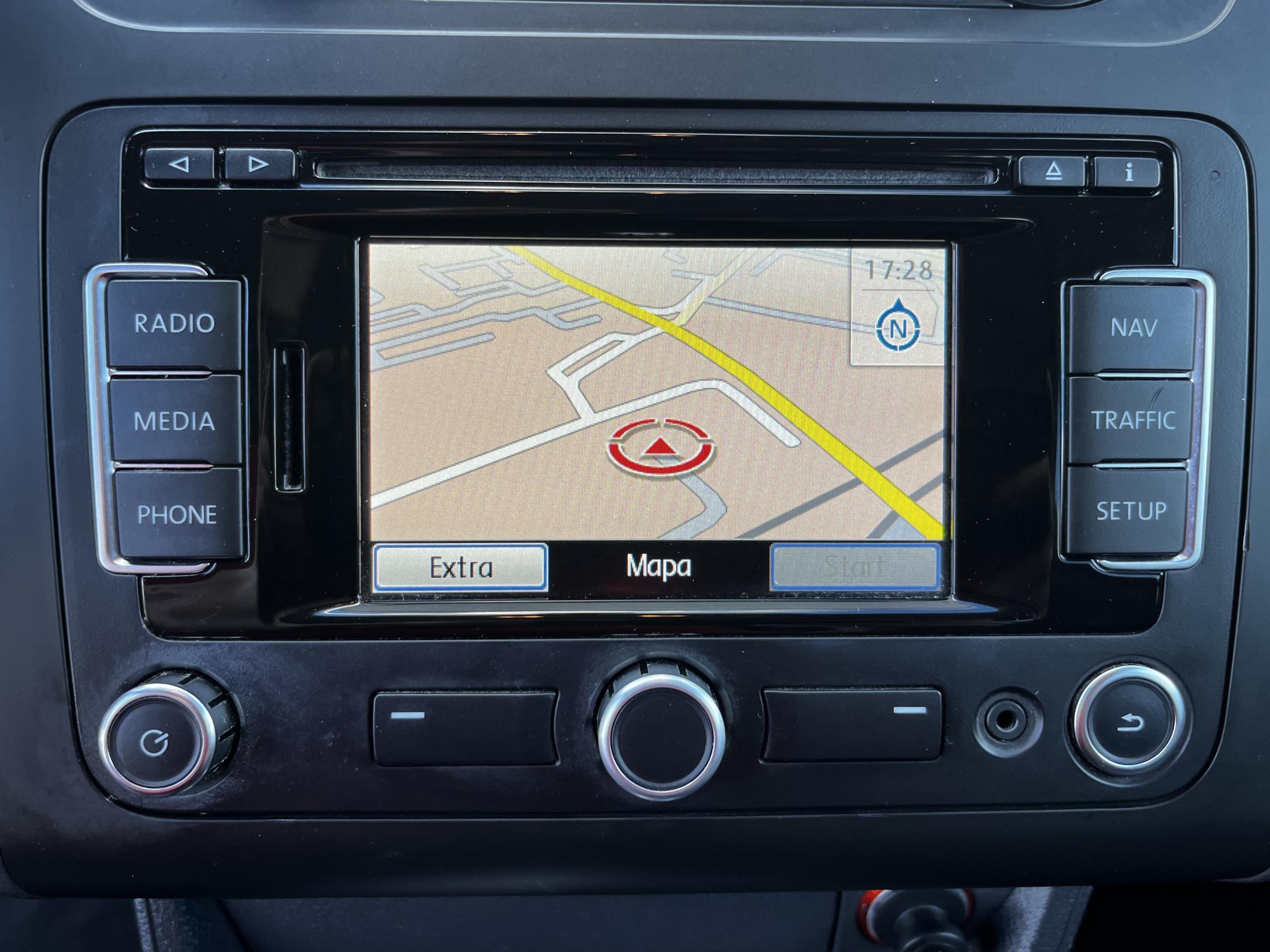 Volkswagen Touran, 2010 - pohled č. 16