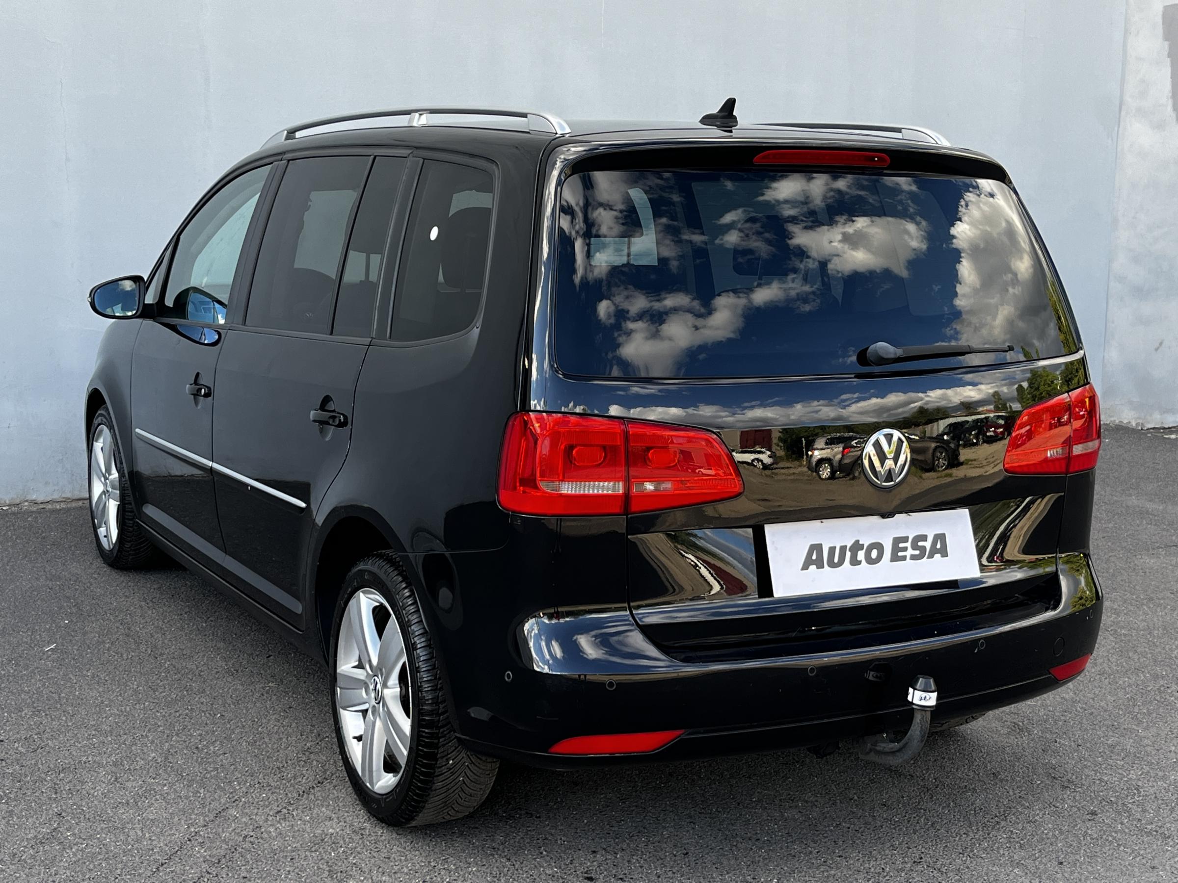 Volkswagen Touran, 2010 - pohled č. 4