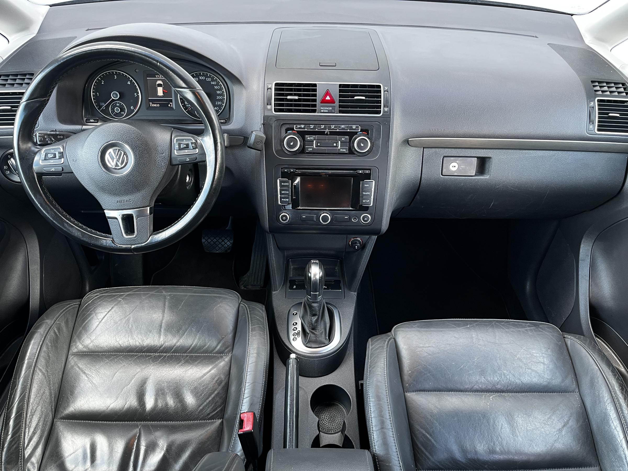 Volkswagen Touran, 2010 - pohled č. 8