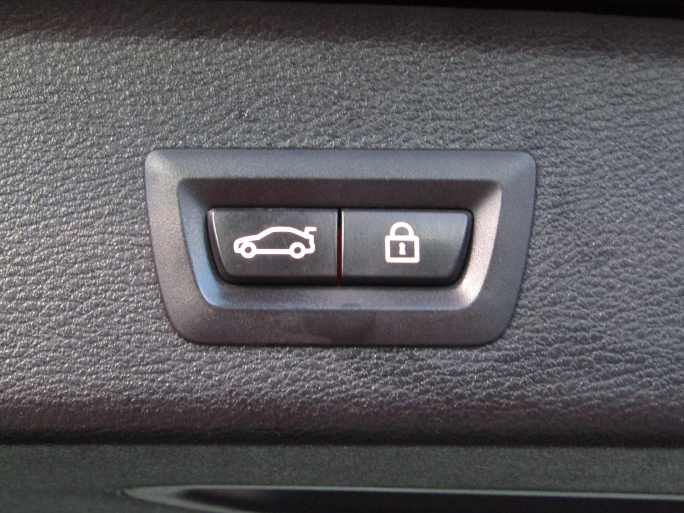 BMW X3, 2014 - pohled č. 21