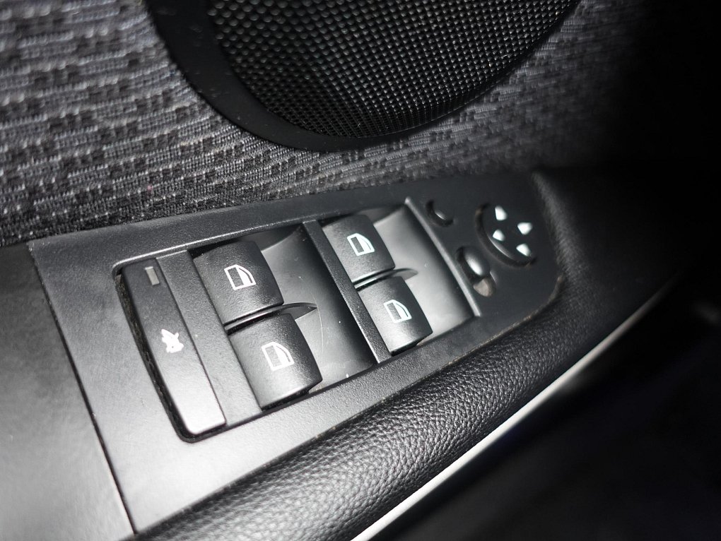 BMW Řada 3 3.0i  330 Xi