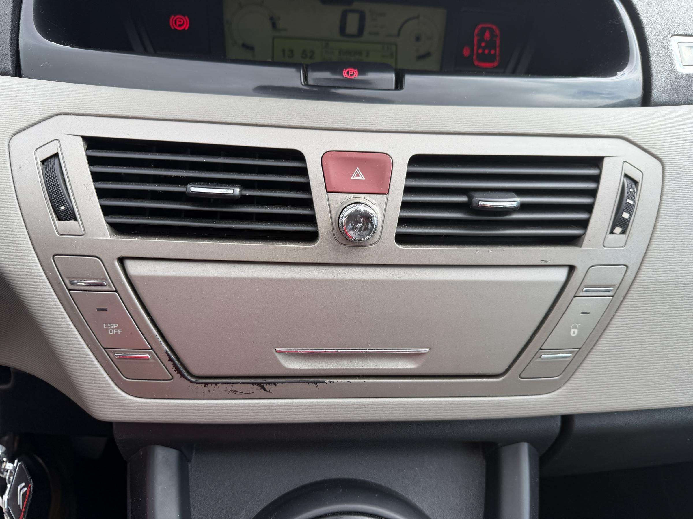 Citroën C4 Picasso, 2013 - pohled č. 12