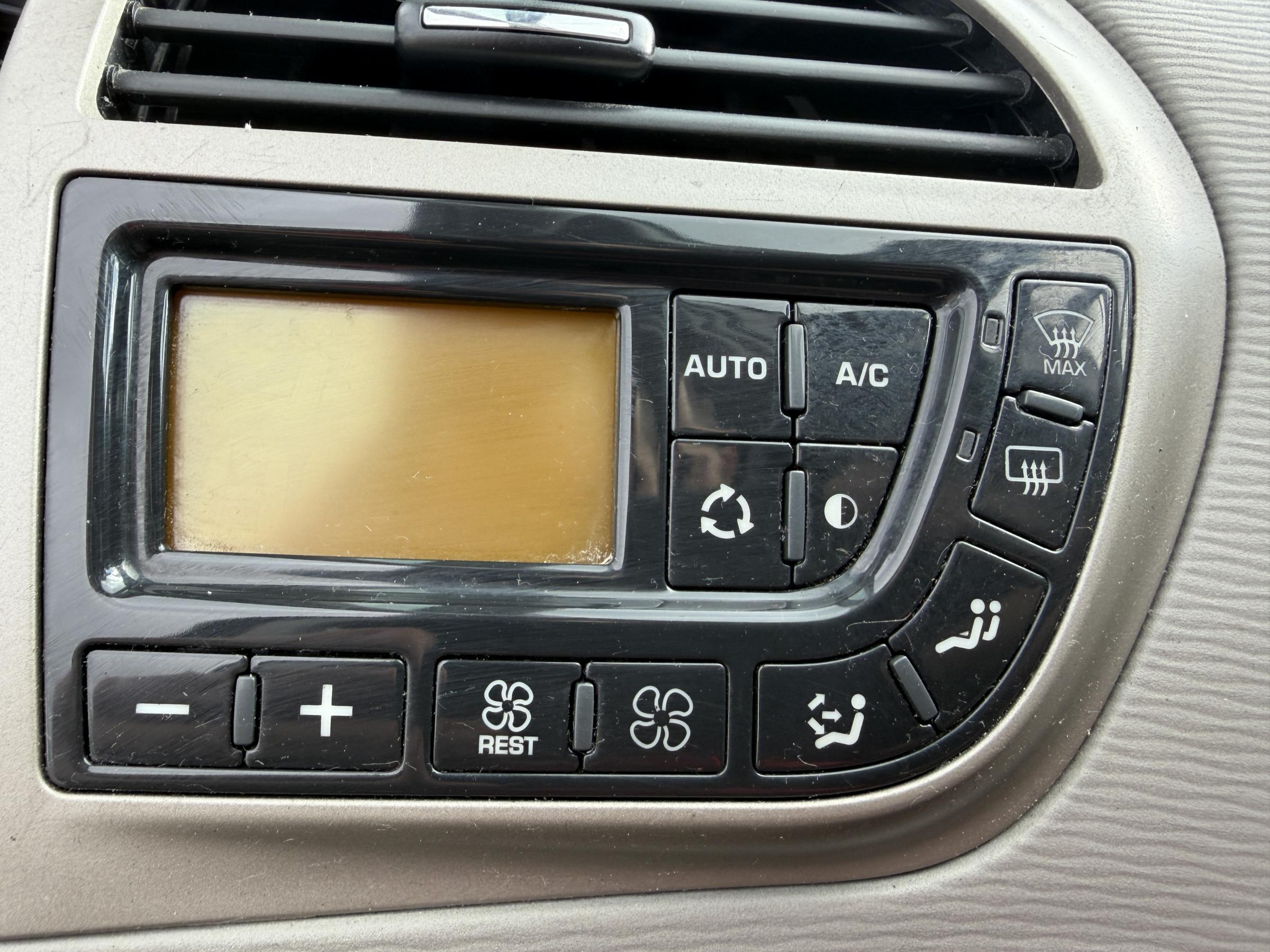 Citroën C4 Picasso, 2013 - pohled č. 13