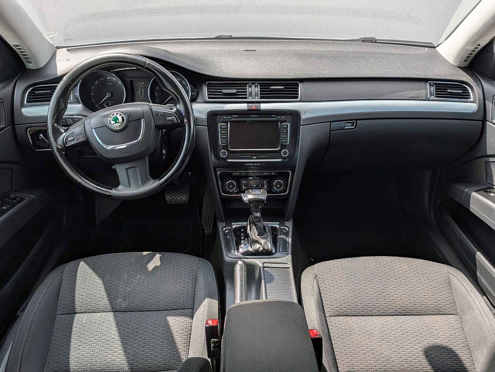 Škoda Superb II 2.0TDi Elegance