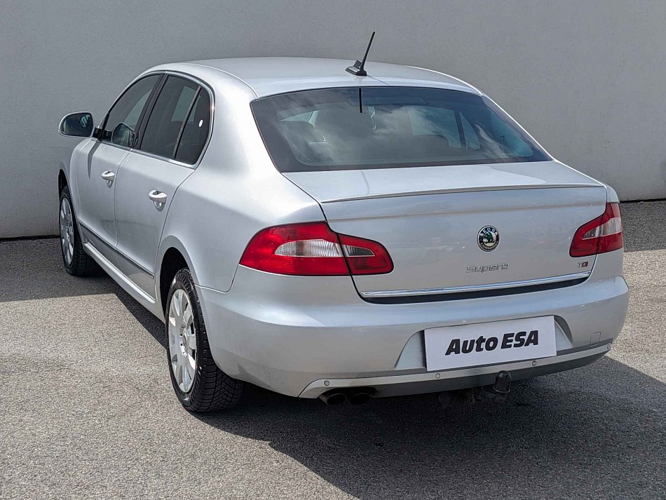 Škoda Superb II 2.0TDi Elegance