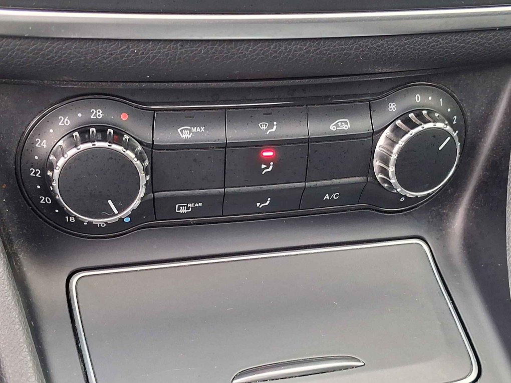Mercedes-Benz CLA 1.6 i Sport CLA200