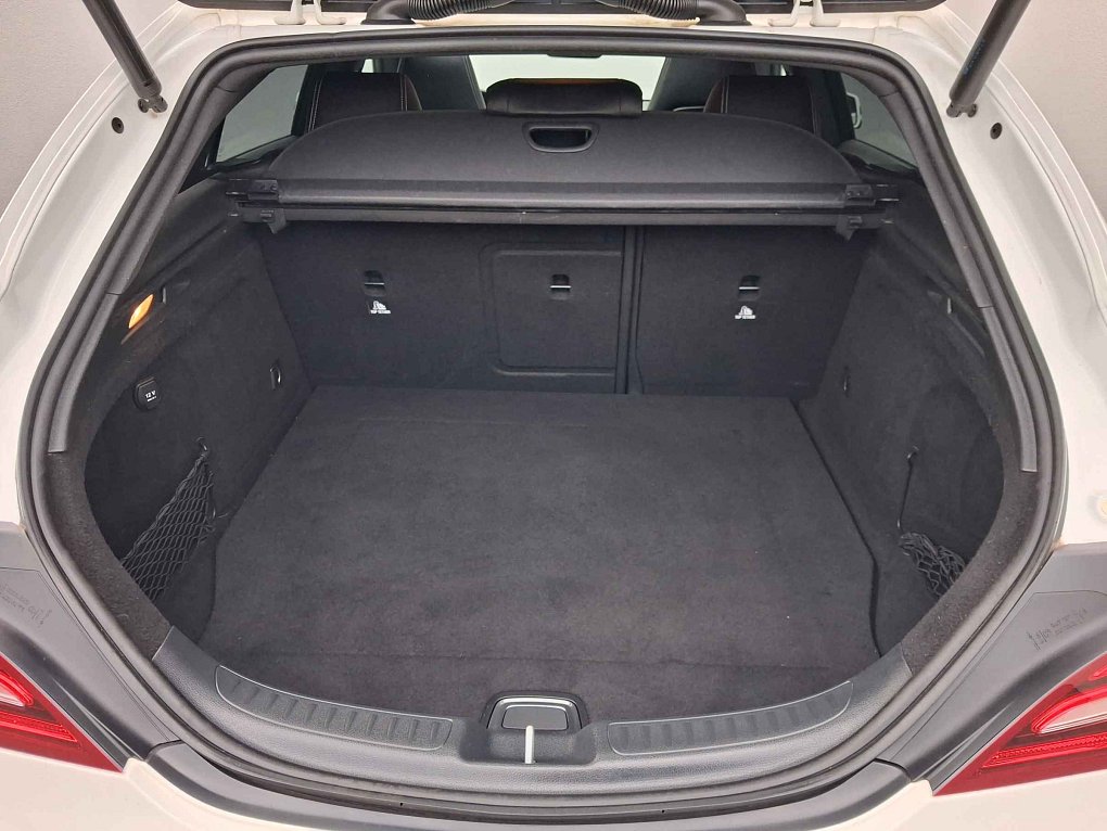 Mercedes-Benz CLA 1.6 i Sport CLA200
