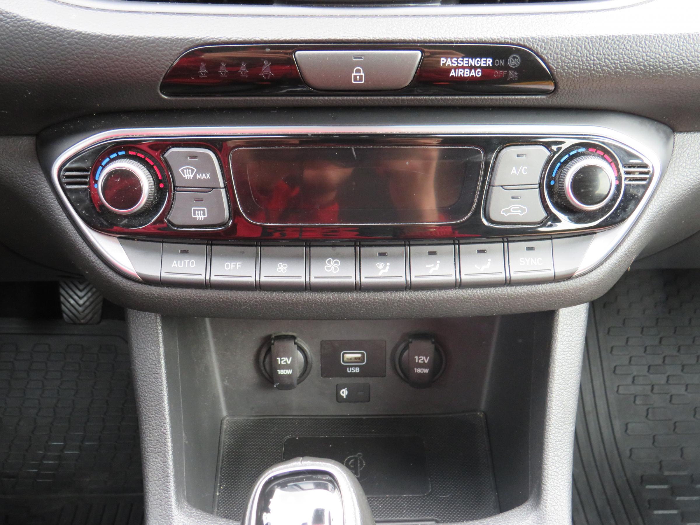 Hyundai i30, 2022 - pohled č. 15