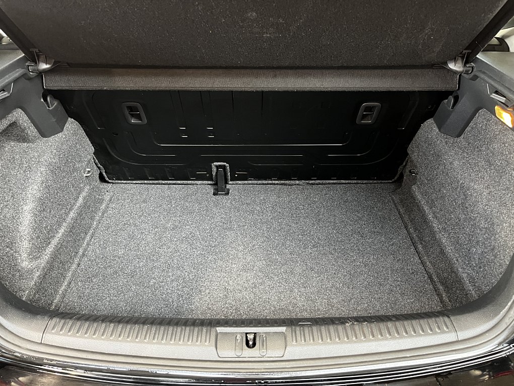 Volkswagen Polo 1.0i 