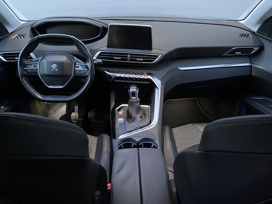 Peugeot 3008 1.2PT Allure