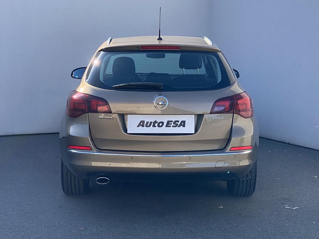 Opel Astra 1.4T 