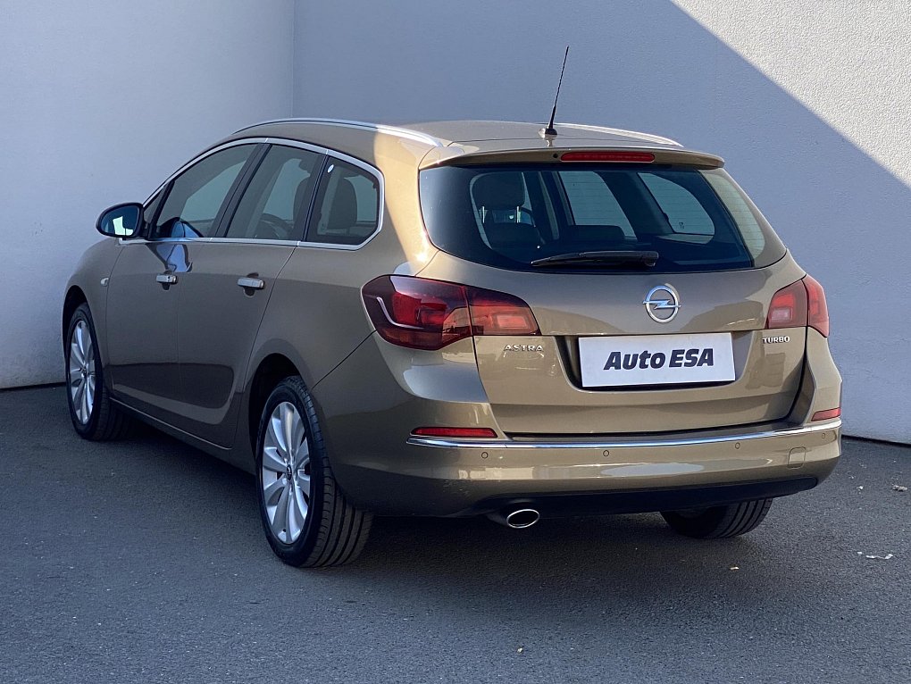 Opel Astra 1.4T 