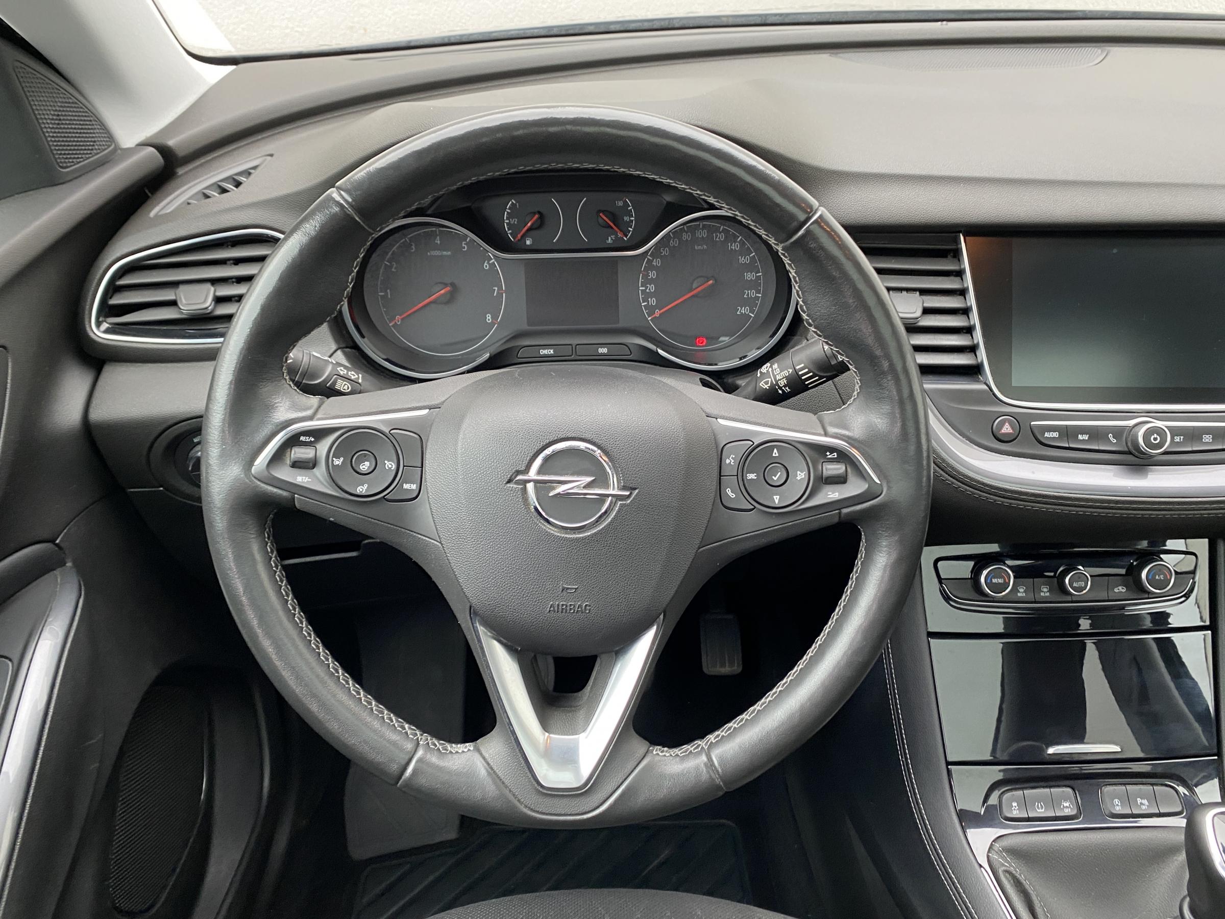 Vauxhall Crossland X, 2018 - pohled č. 11