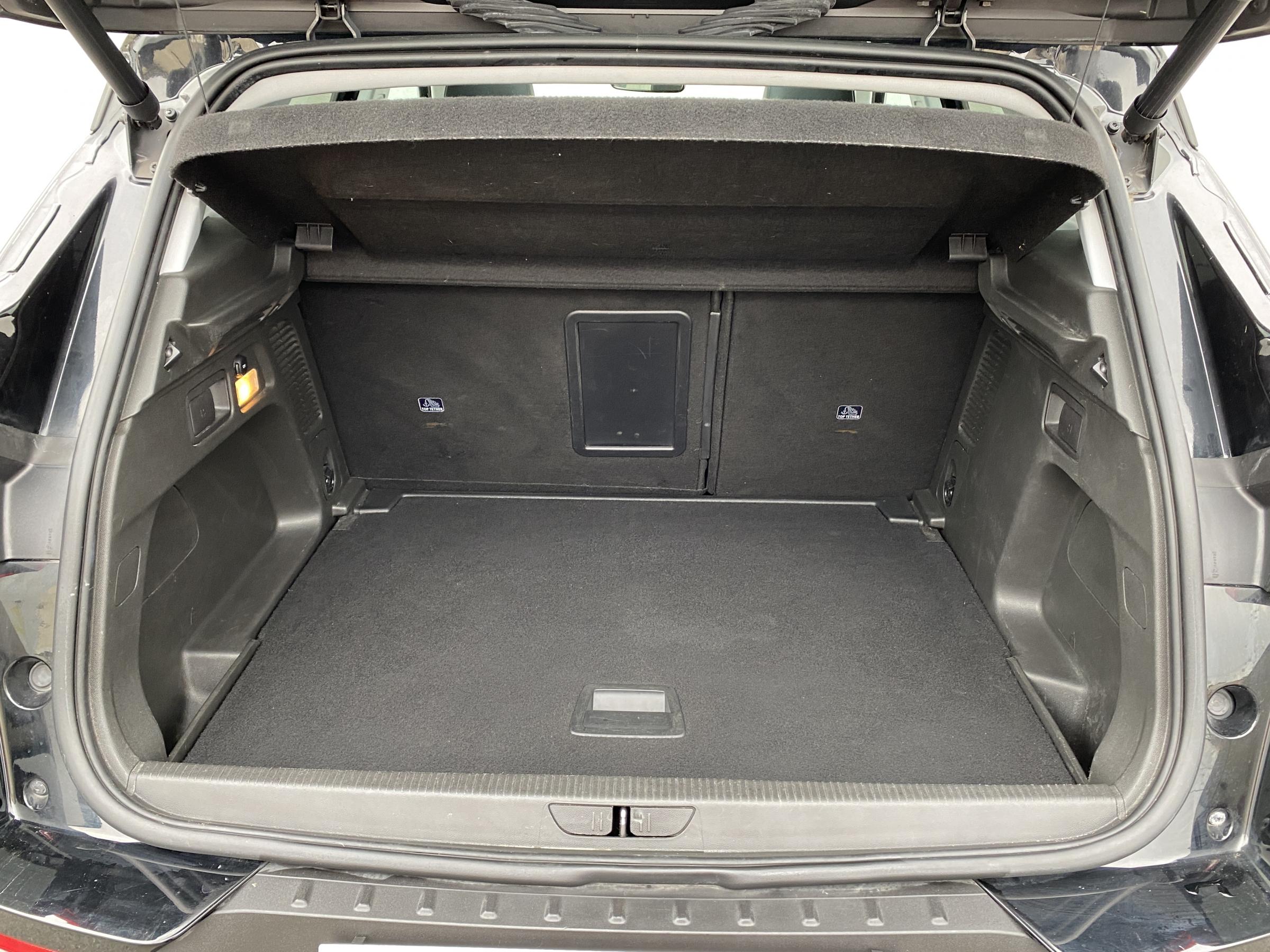 Vauxhall Crossland X, 2018 - pohled č. 7