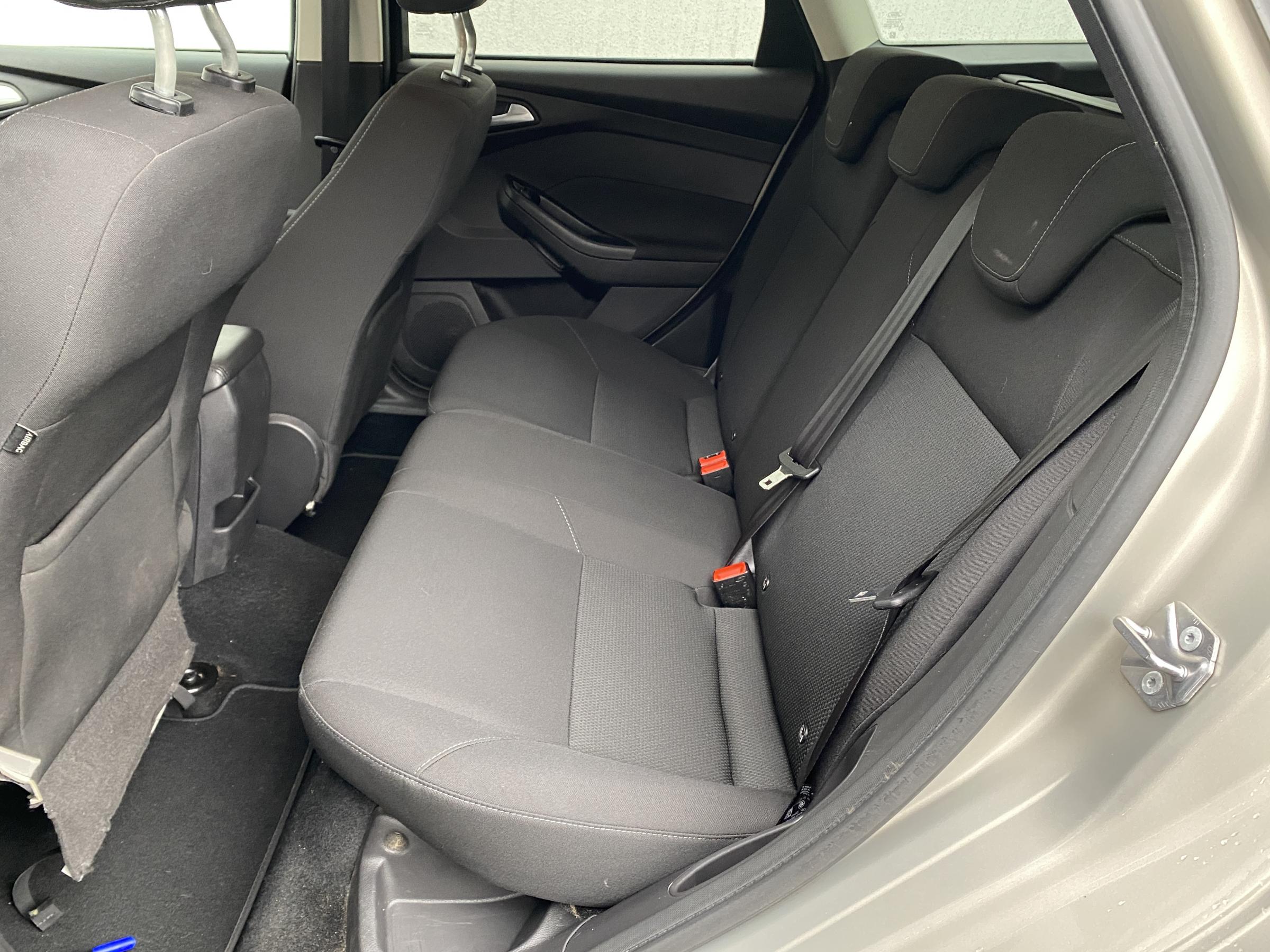 Ford Focus, 2014 - pohled č. 10