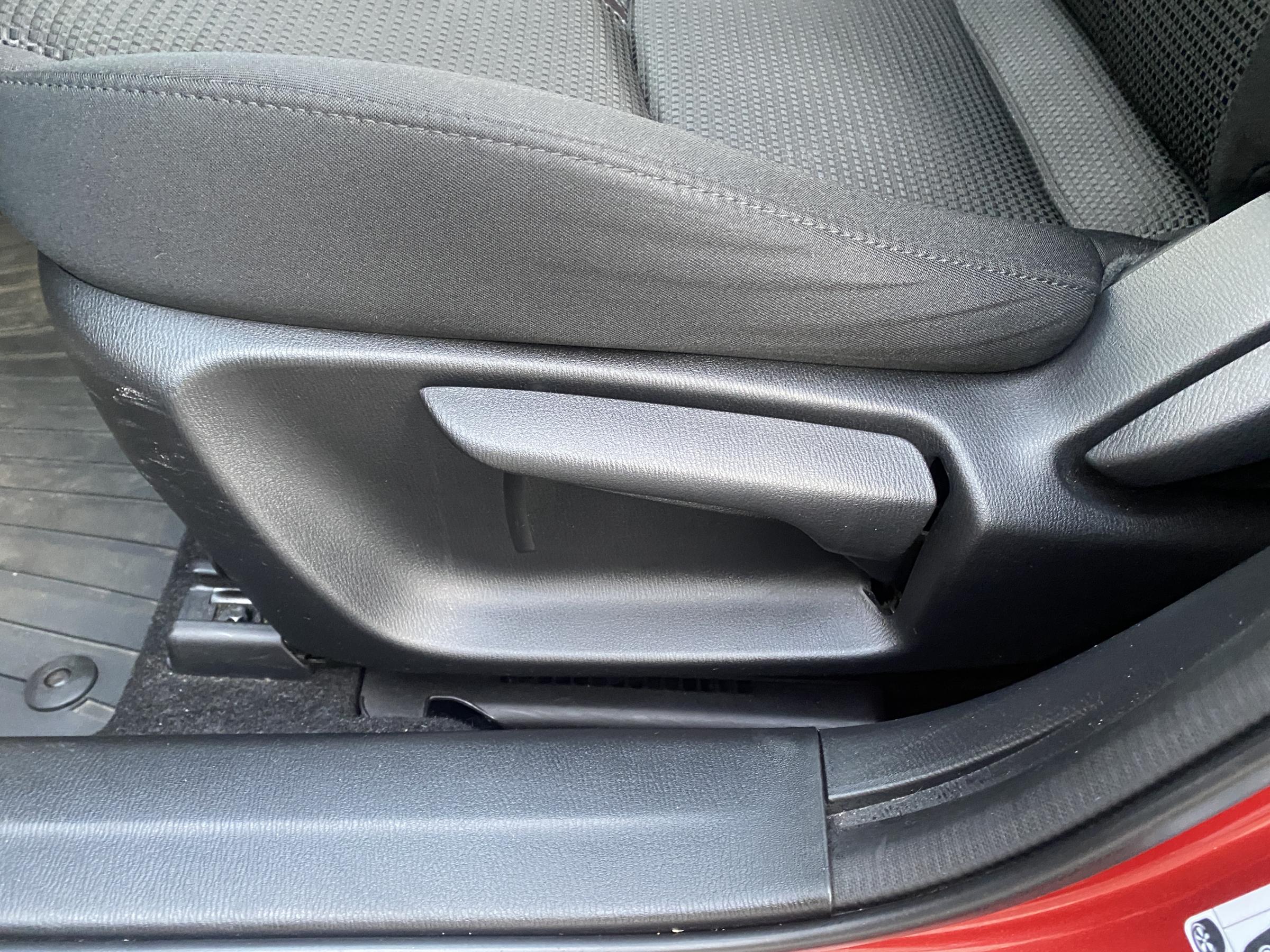 Mazda 3, 2018 - pohled č. 14