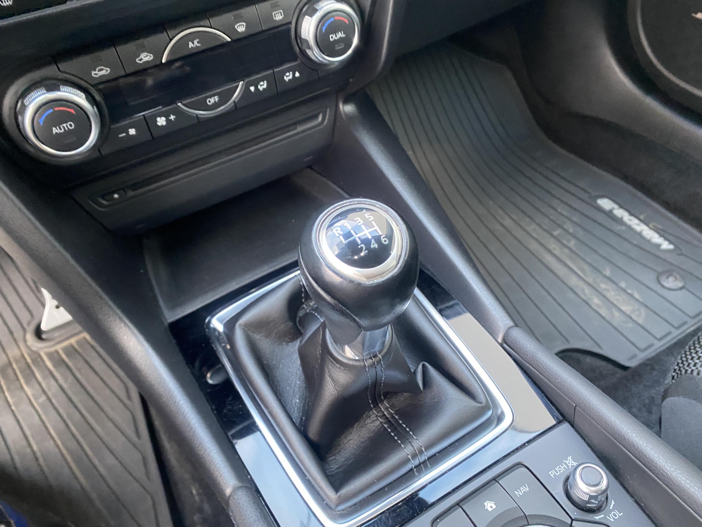 Mazda 3, 2018 - pohled č. 16