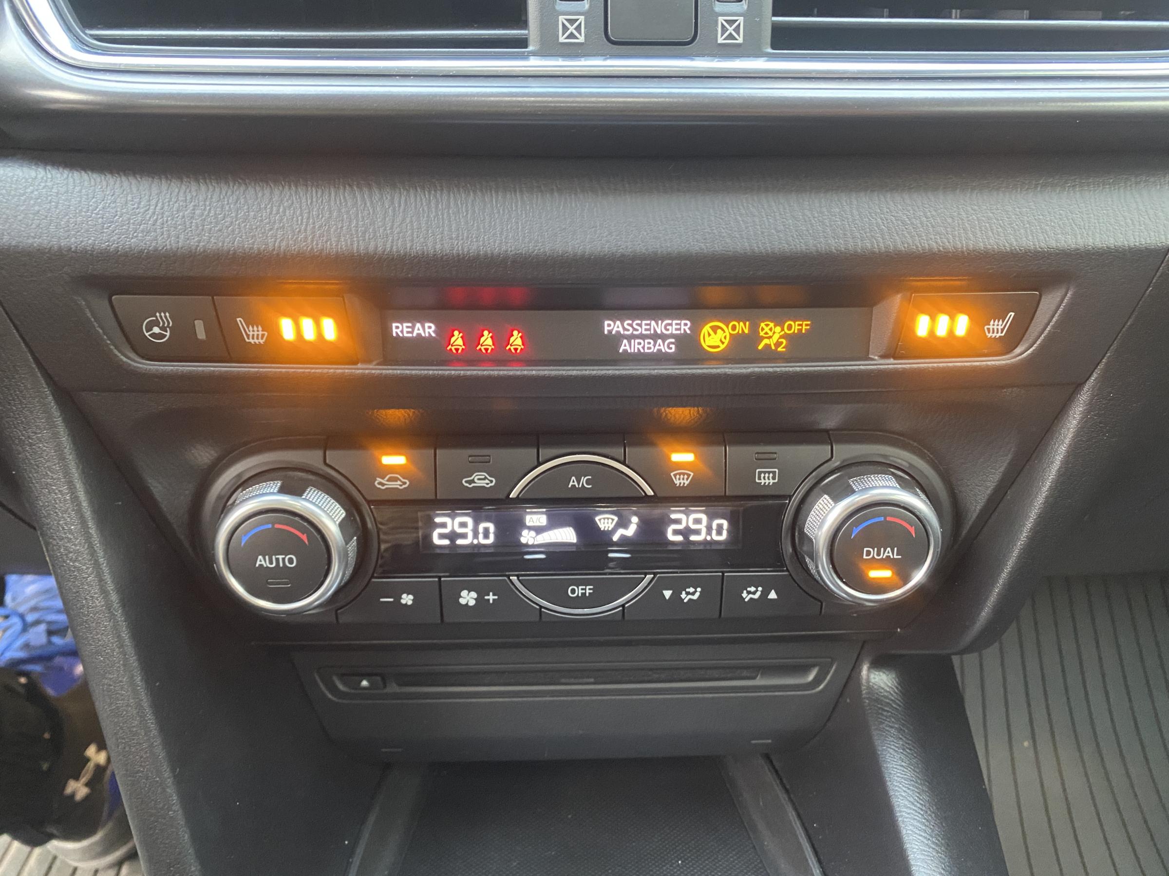 Mazda 3, 2018 - pohled č. 18