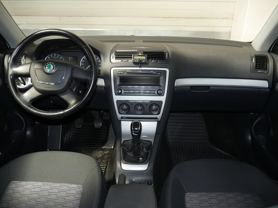 Škoda Octavia II 1.6TDI Ambition