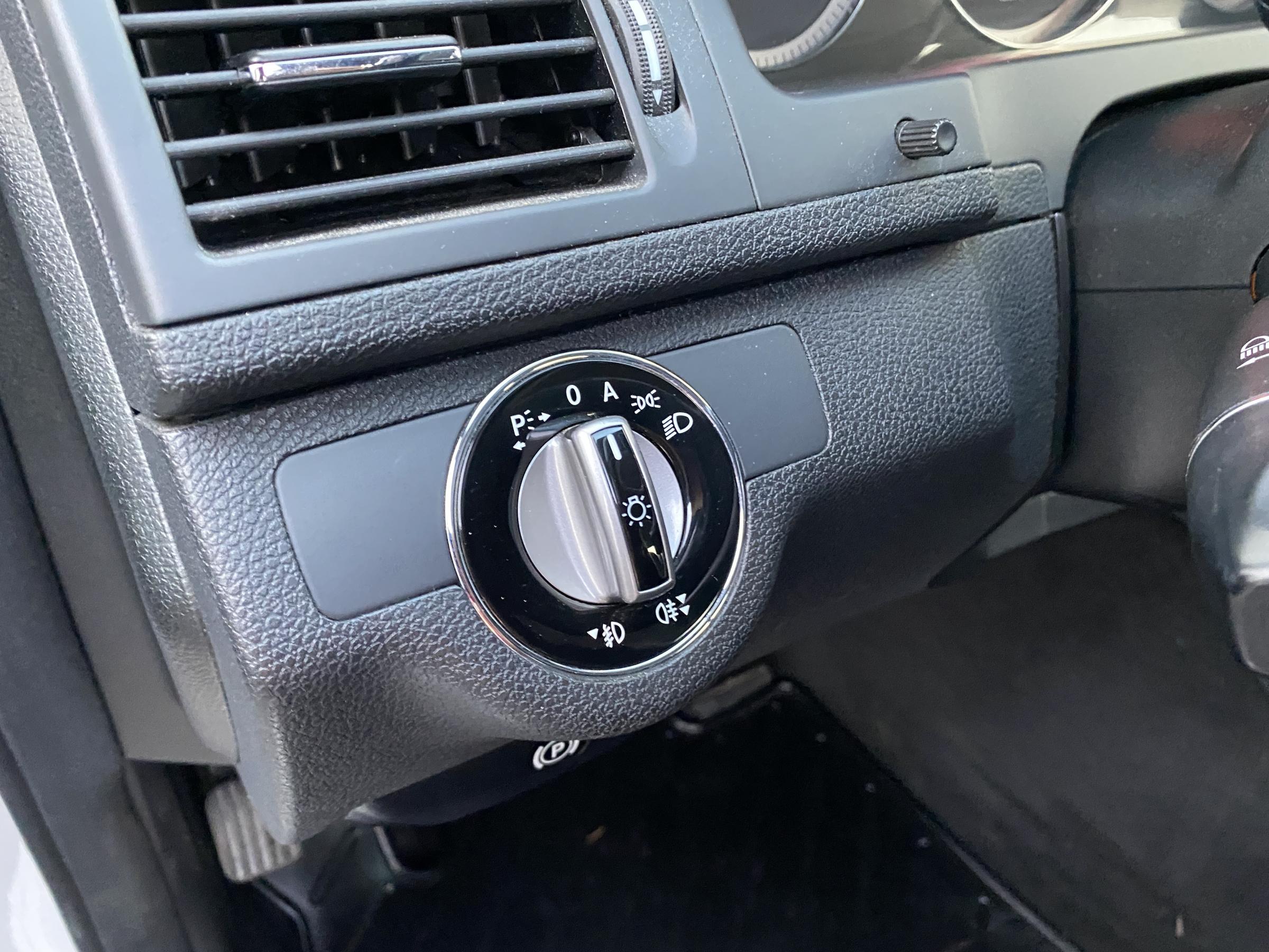 Mercedes-Benz Třída C, 2010 - pohled č. 16