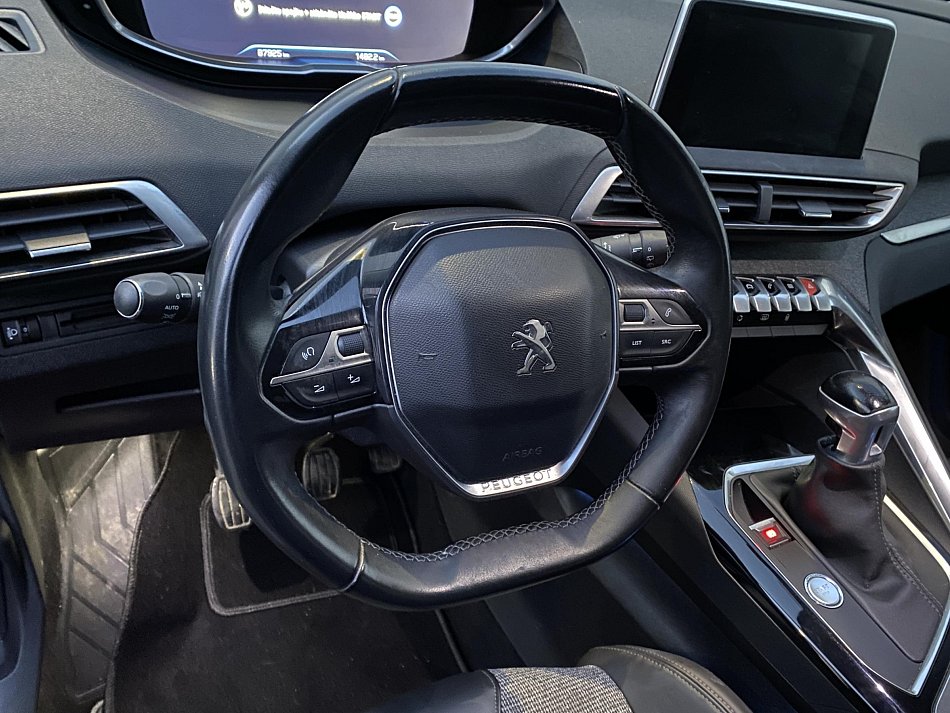 Peugeot 3008 1.2PT Allure