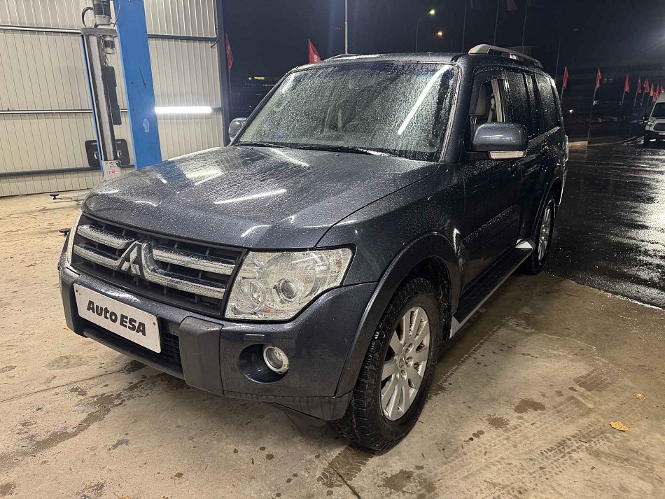 Mitsubishi Pajero 3.2 DI-D  4x4