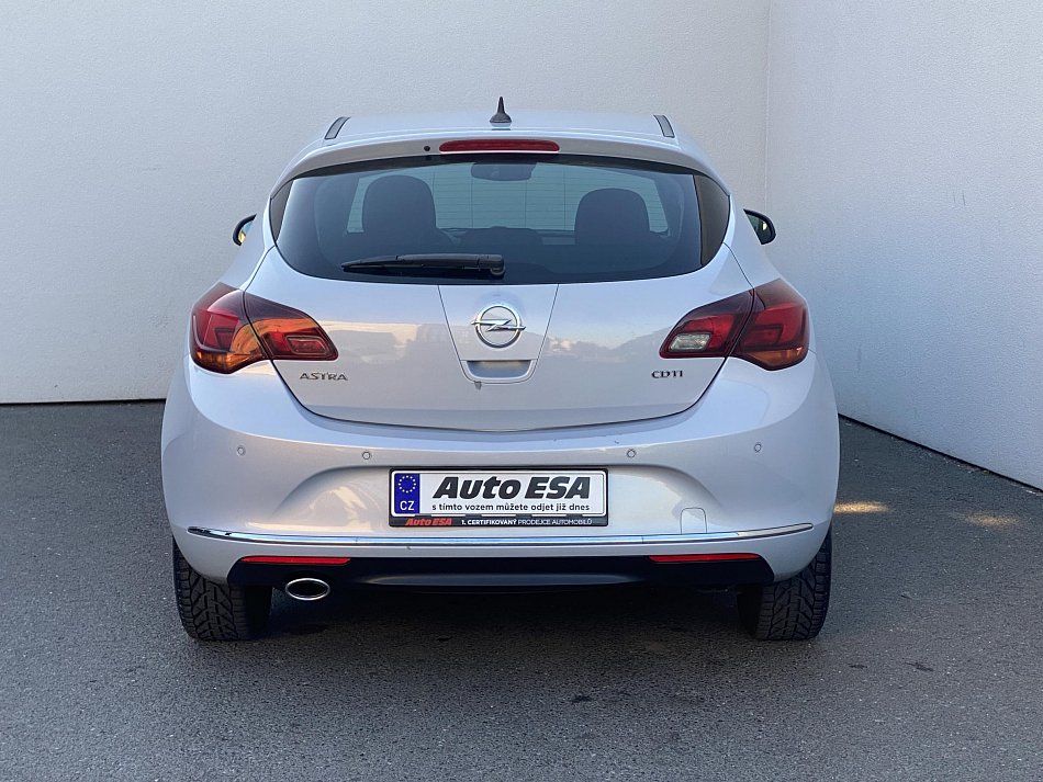 Opel Astra 2.0CDTI 