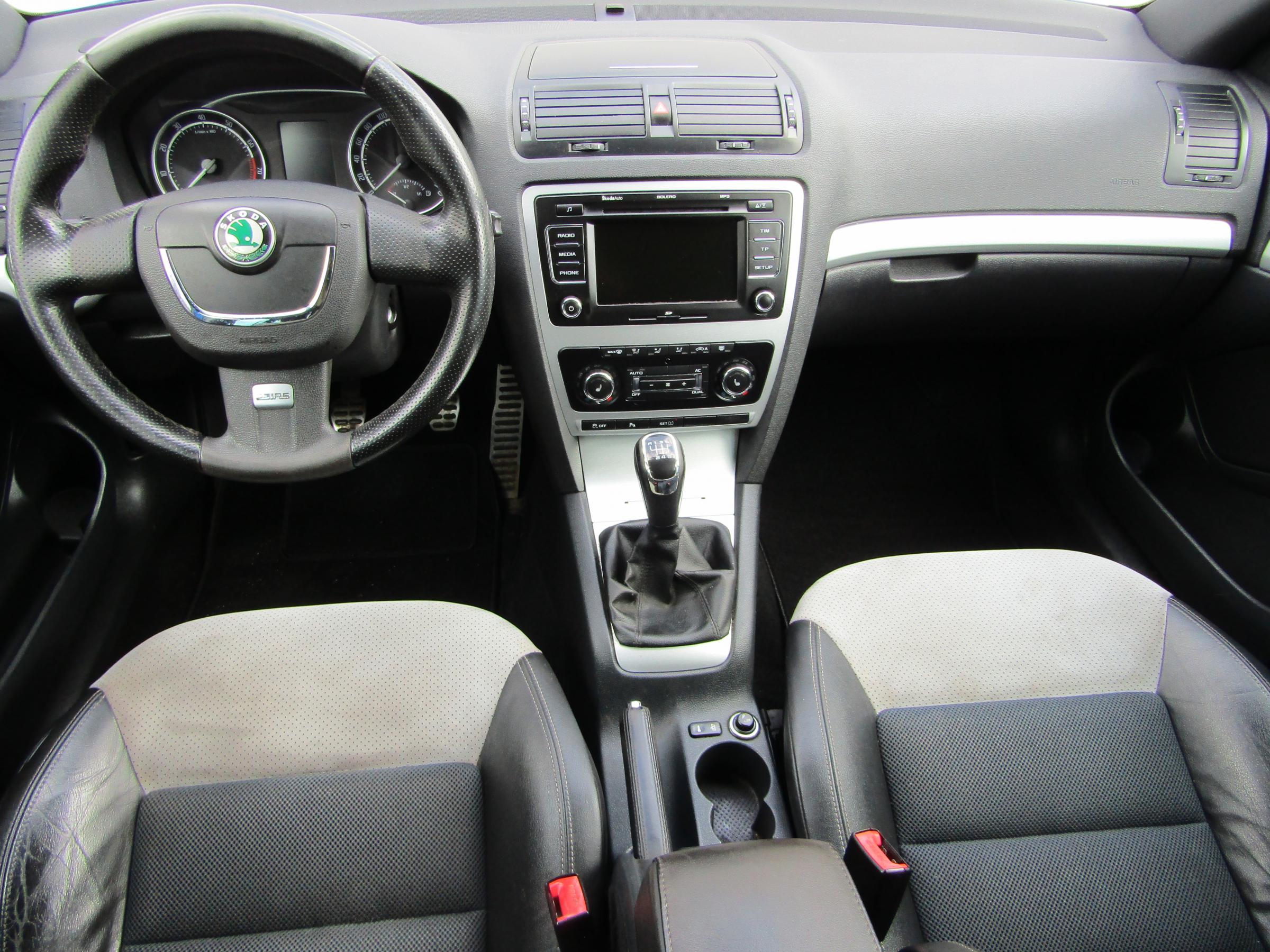 Škoda Octavia II, 2011 - pohled č. 11