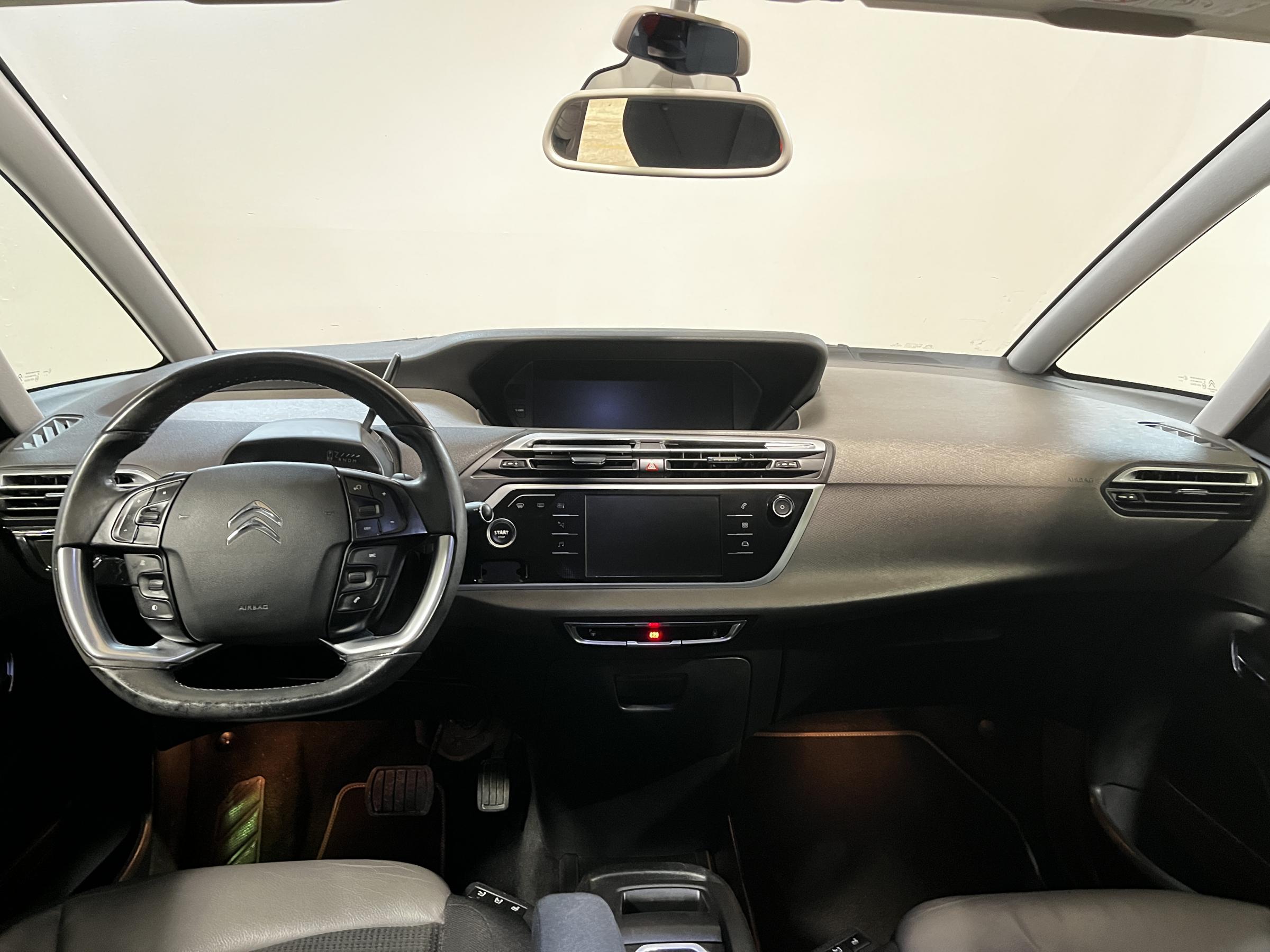 Citroën C4 Picasso, 2017 - pohled č. 8