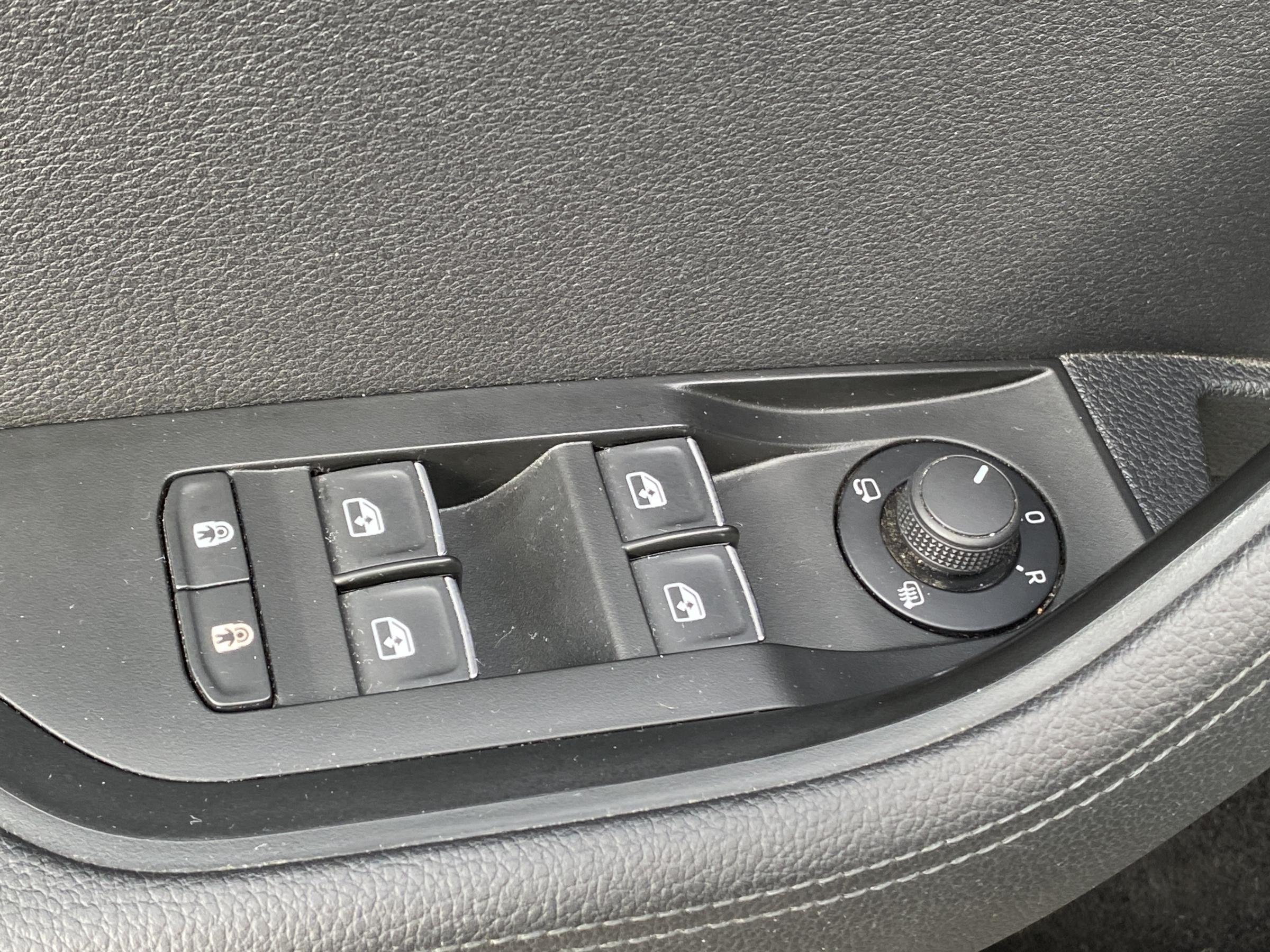 Škoda Superb III, 2019 - pohled č. 12