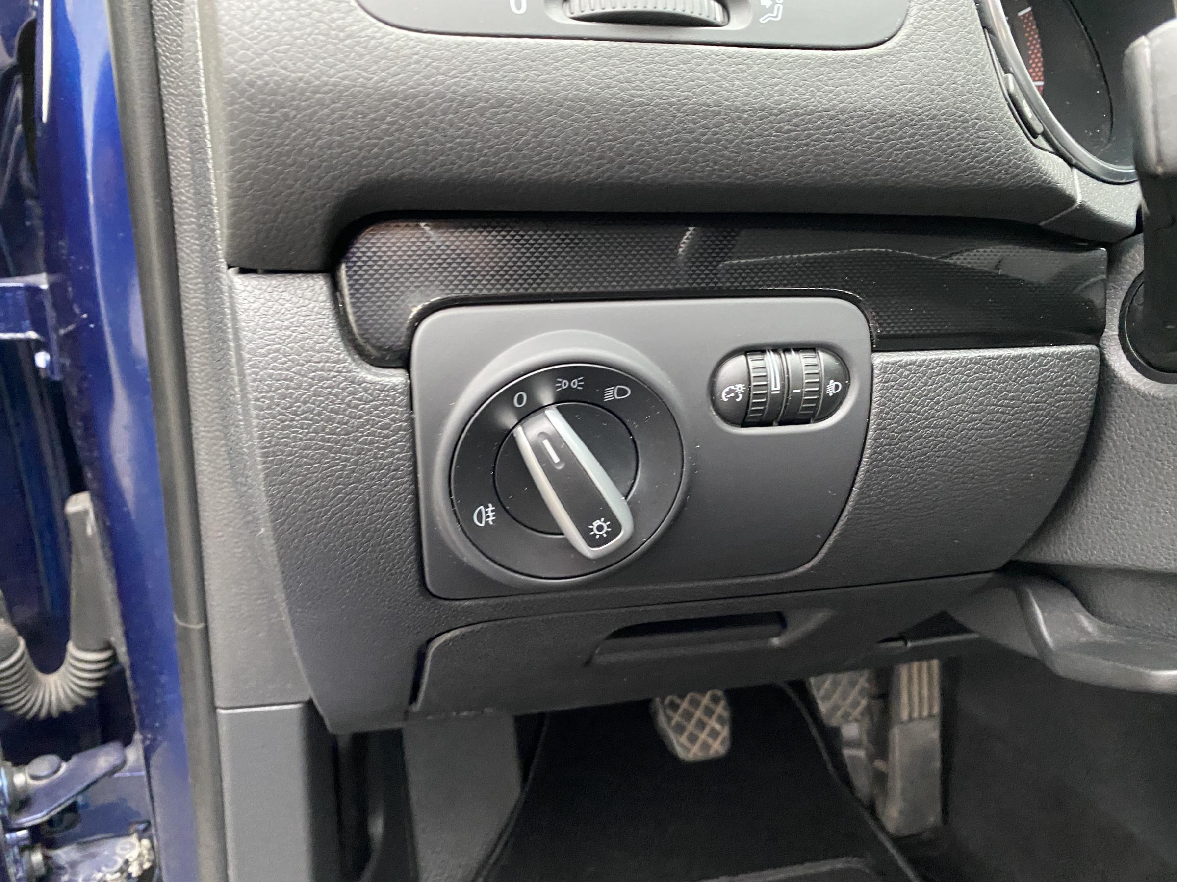 Volkswagen Golf, 2009 - pohled č. 15