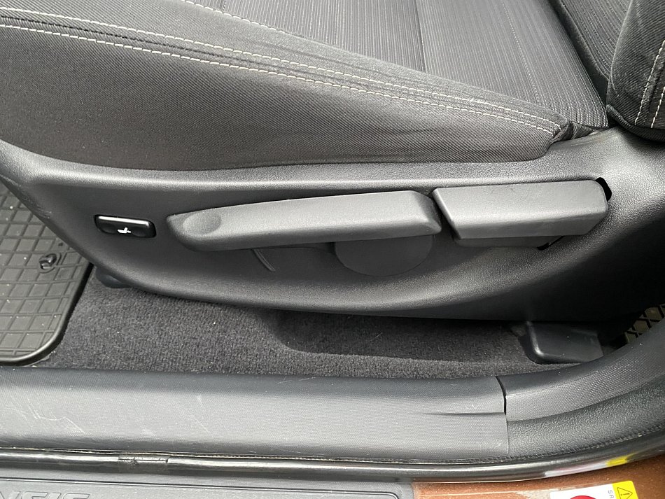 Toyota Avensis 1.8 VVT-i Active