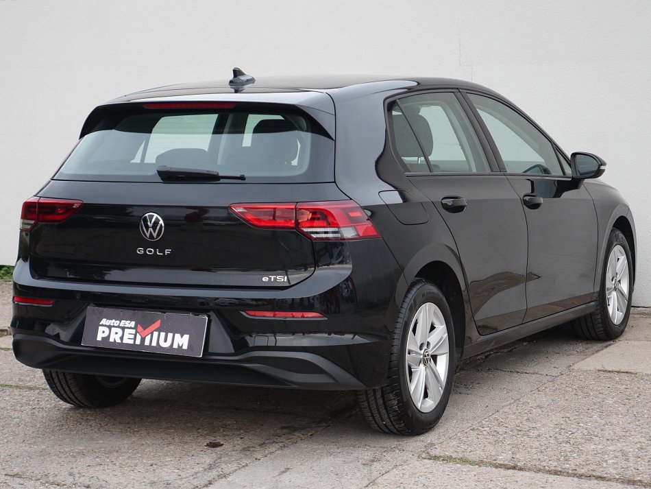 Volkswagen Golf 1.0e-TSI Life