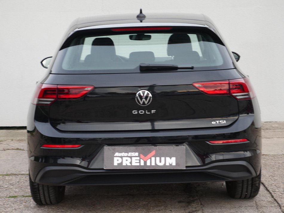 Volkswagen Golf 1.0e-TSI Life