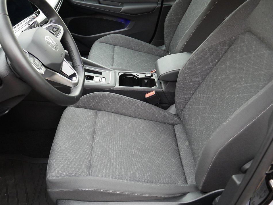 Volkswagen Golf 1.0e-TSI Life