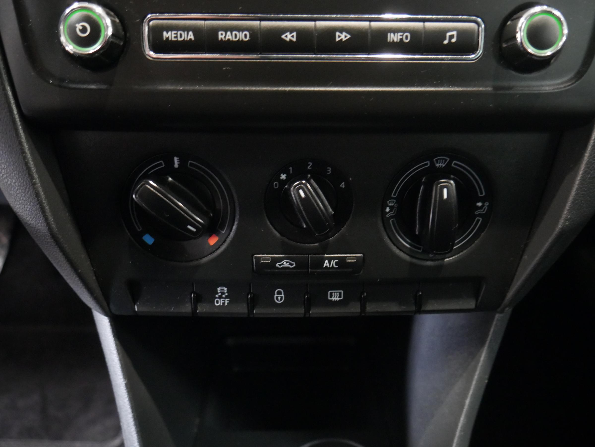 Škoda Rapid, 2014 - pohled č. 14