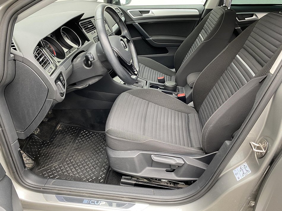 Volkswagen Golf 1.2 TSi CUP