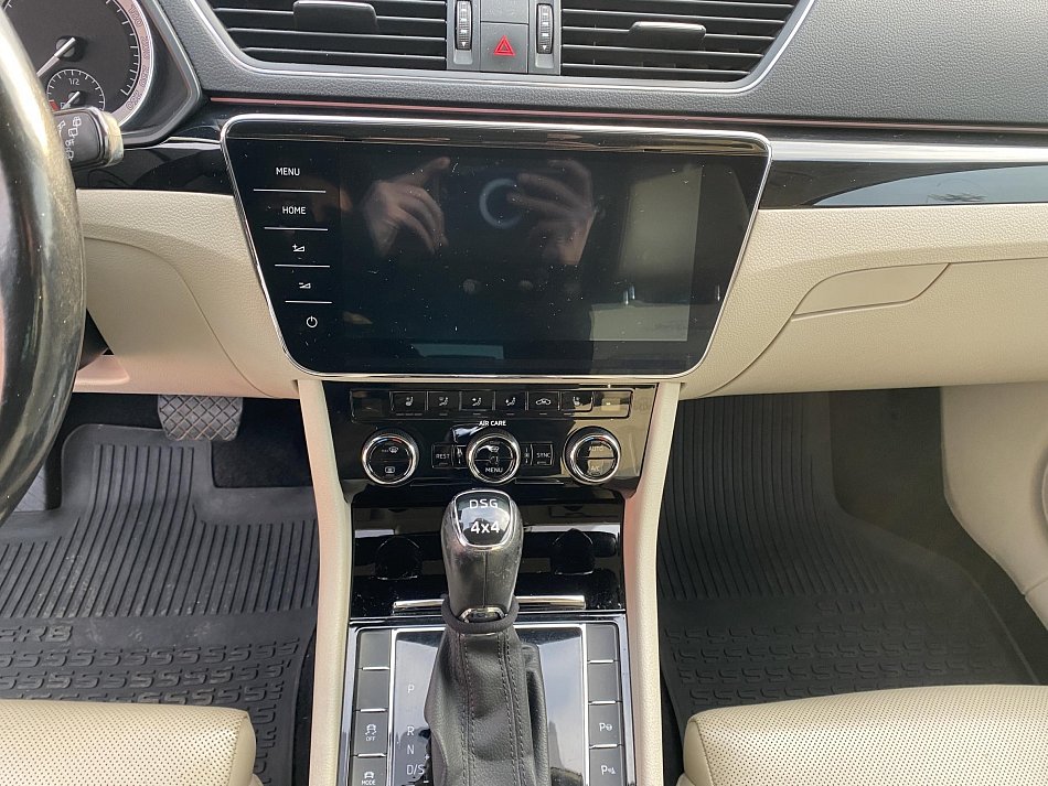 Škoda Superb III 2.0 TDi L&K