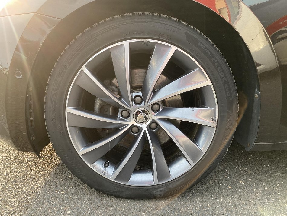 Škoda Superb III 2.0 TDi L&K