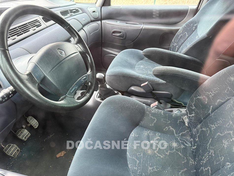 Renault Grand Espace 2.2dCi 