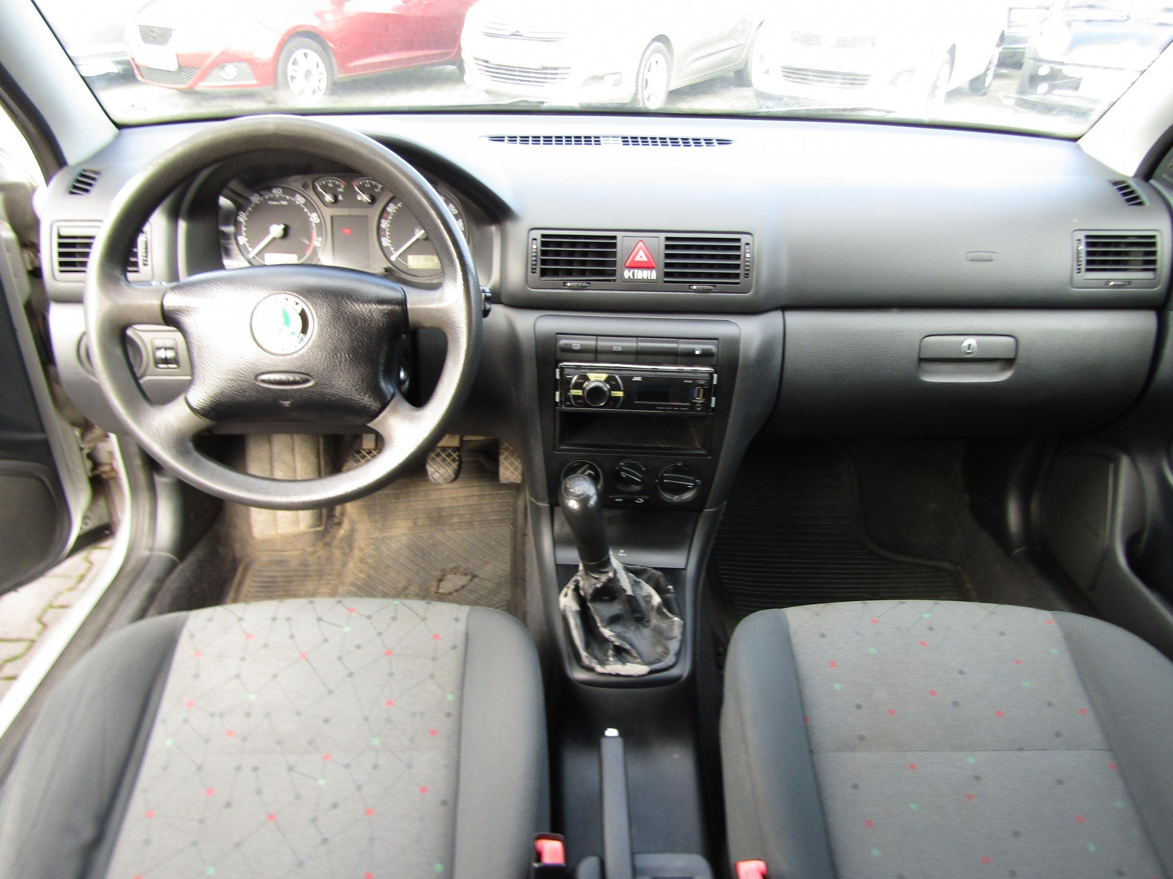 Škoda Octavia, 2003 - pohled č. 8