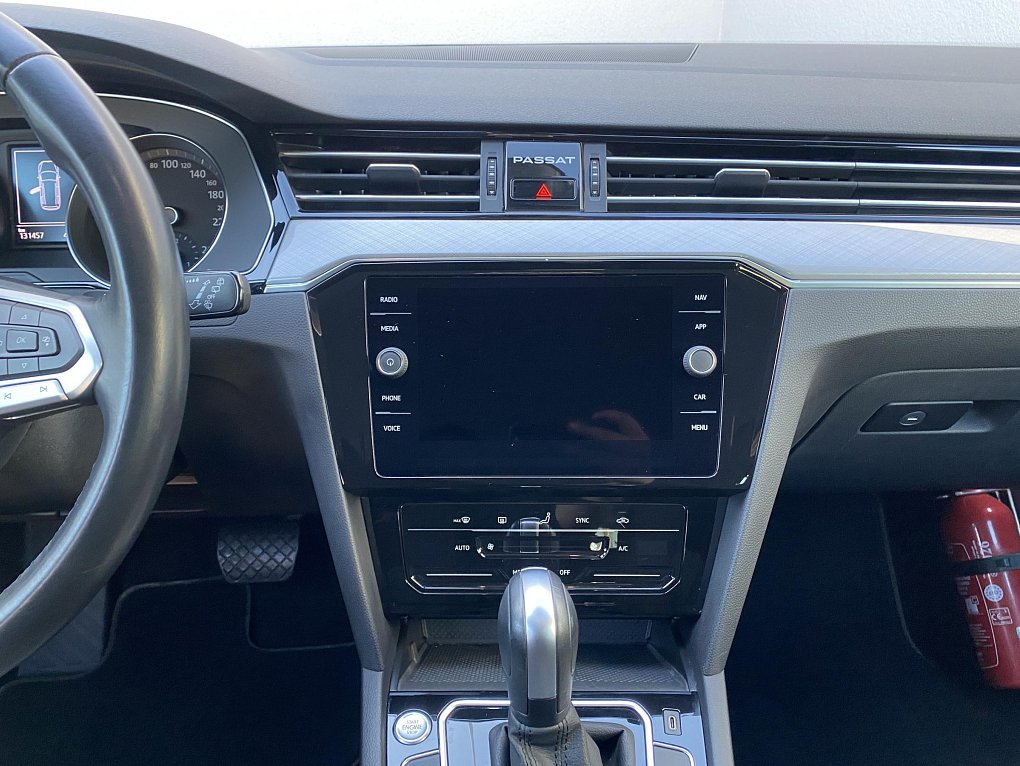 Volkswagen Passat 2.0 TDi Business