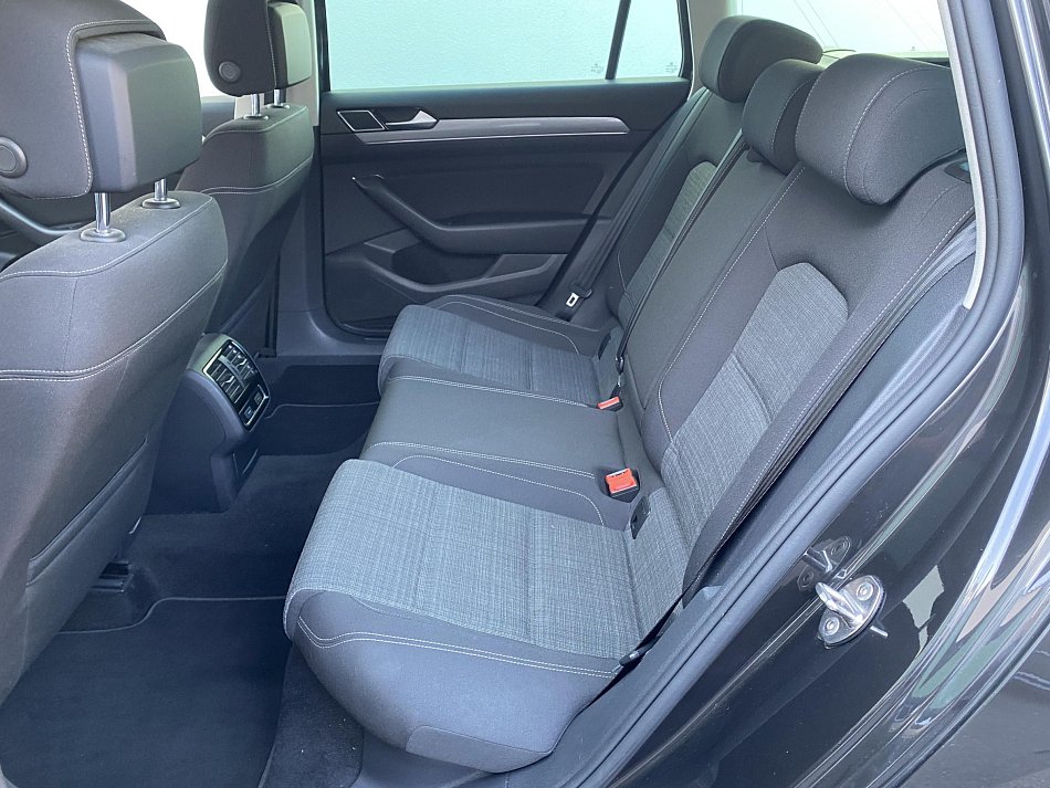 Volkswagen Passat 2.0 TDi Business