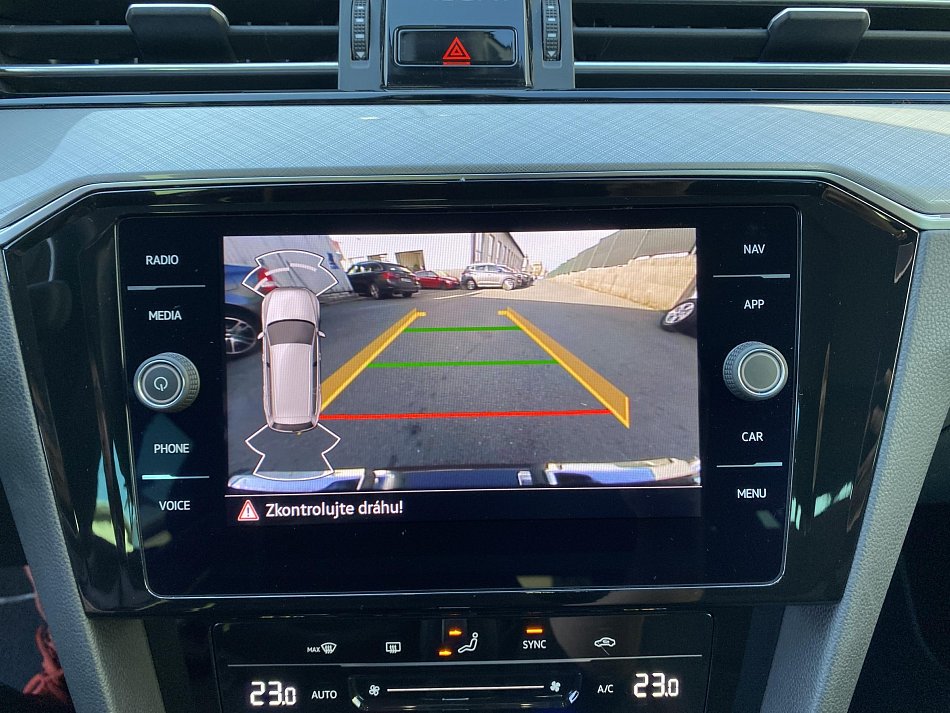 Volkswagen Passat 2.0 TDi Business