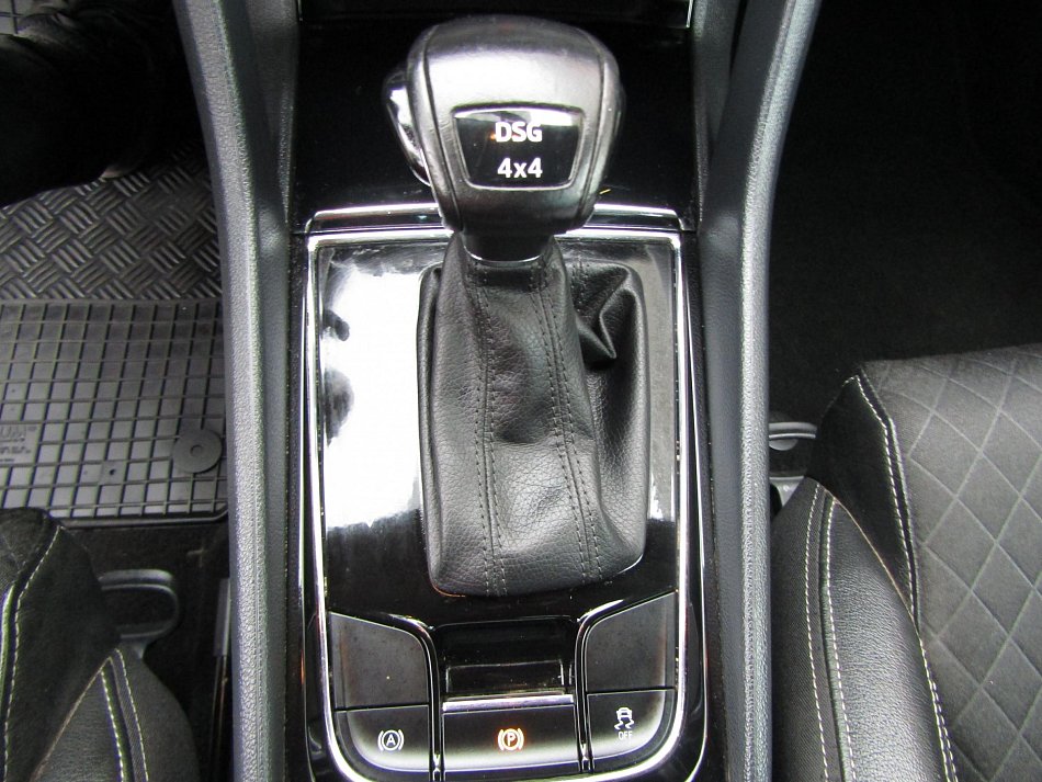 Škoda Karoq 2.0 TDi  4x4