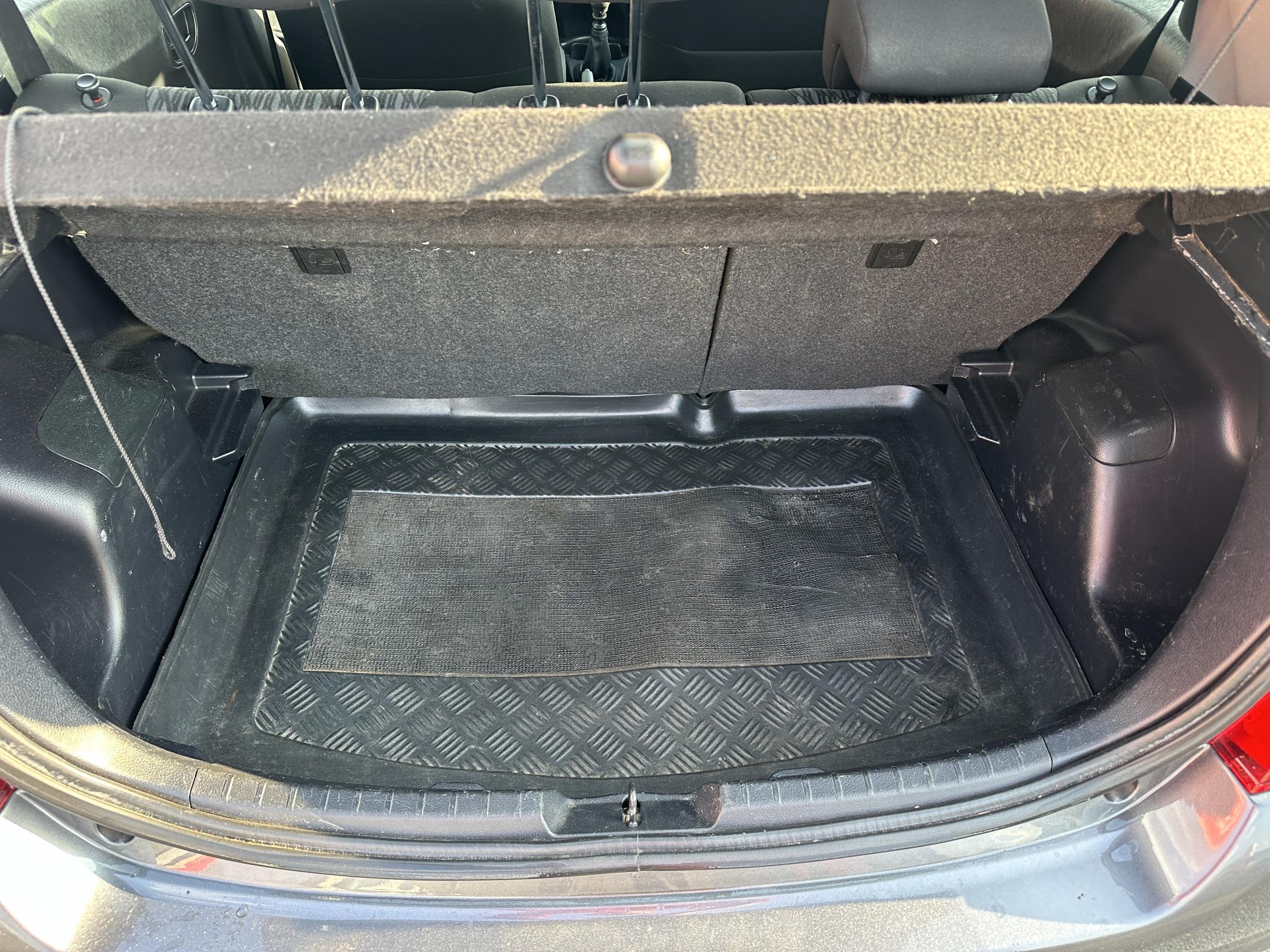 Toyota Yaris, 2014 - pohled č. 7